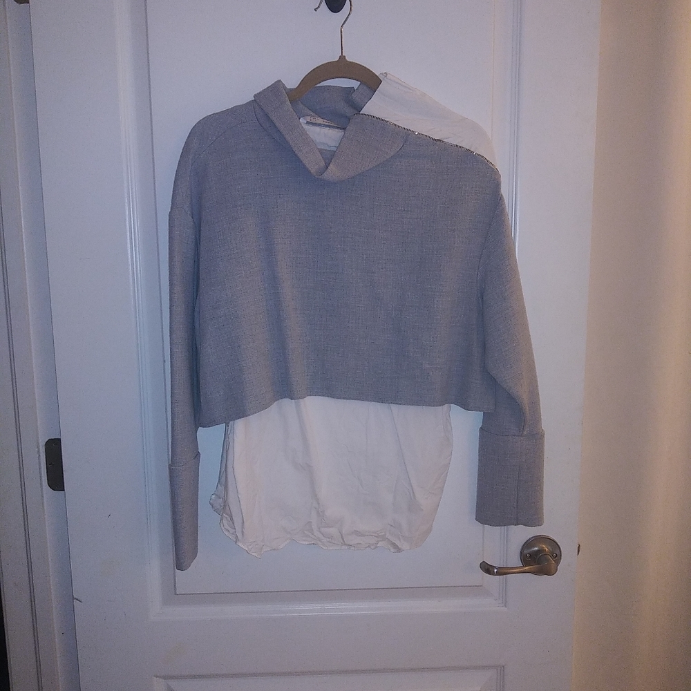 Zara Gray And White Shoulder Zip Top